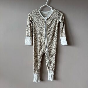 Baby Girl Bamboo Leopard Pattern Long Sleeve Sleeper Size 3-6 months